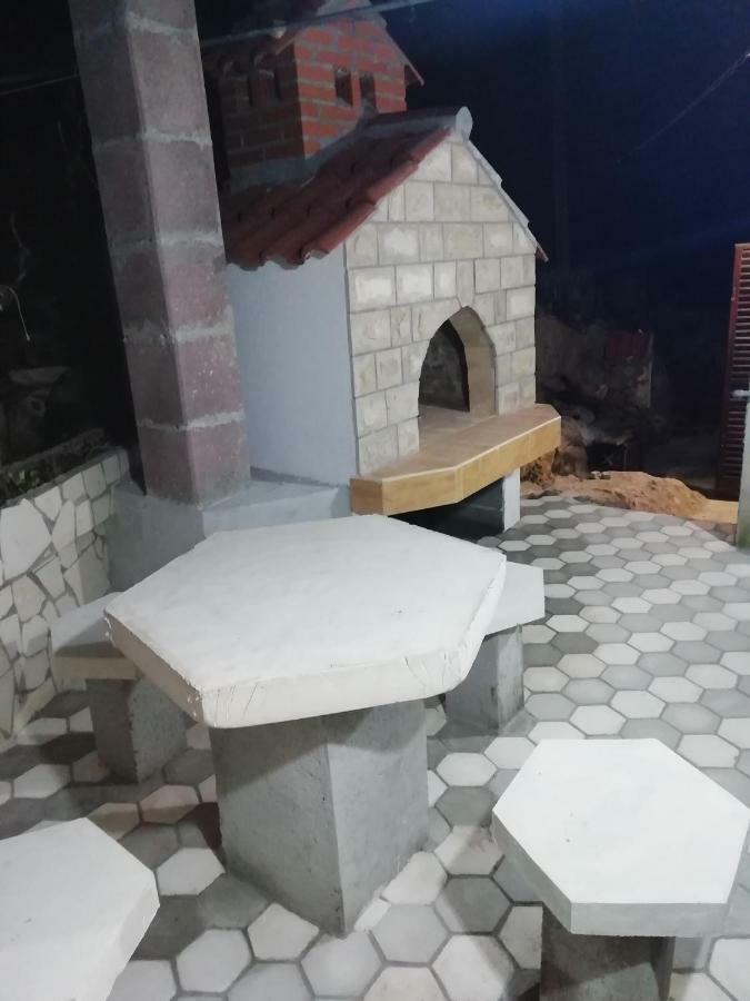 Apartman Radic ストン エクステリア 写真